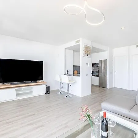 Stunning 2 Bedroom Ground Floor Le Mirage Rdr339 *