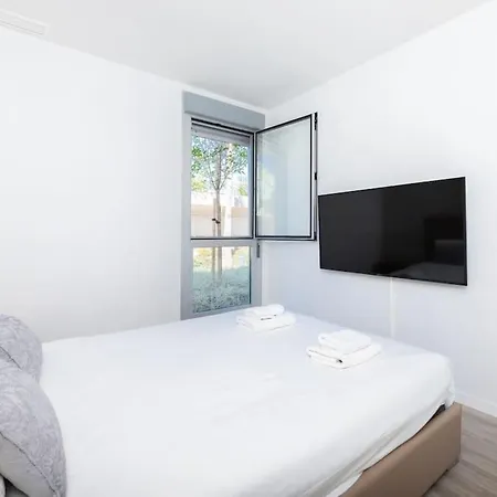 Stunning 2 Bedroom Ground Floor Le Mirage Rdr339 公寓 *