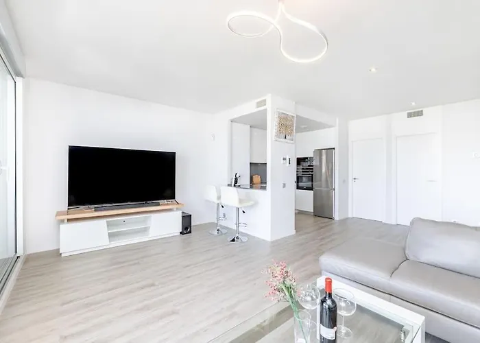 Stunning 2 Bedroom Ground Floor Le Mirage Rdr339 *